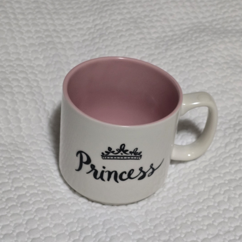 "Princess" Cup - Picture 2 of 4